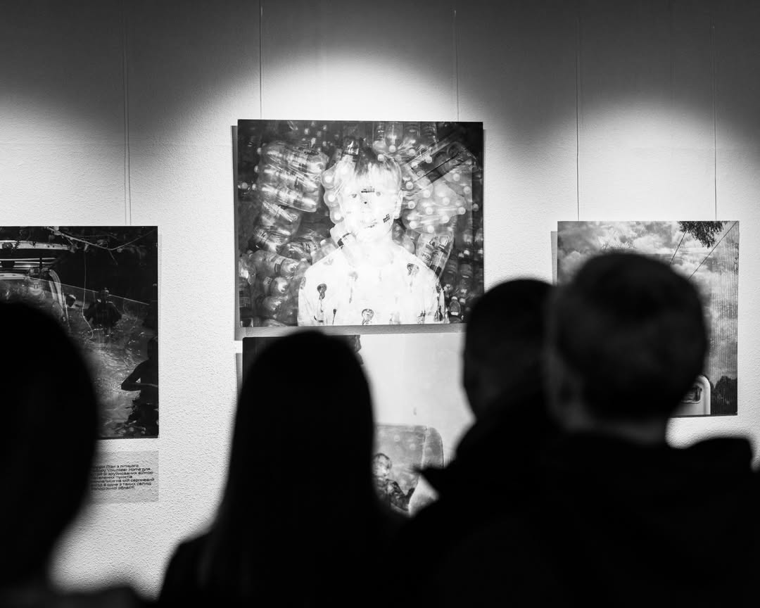 Відбулось відкриття виставки «PLUS PLUS. Подвійна експозиція» Єгора Самофала та Лізи Свириденко