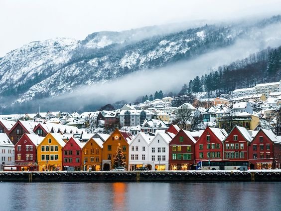 Що подарувати зимовому мандрівнику: ідеї, пропозиції, побажання