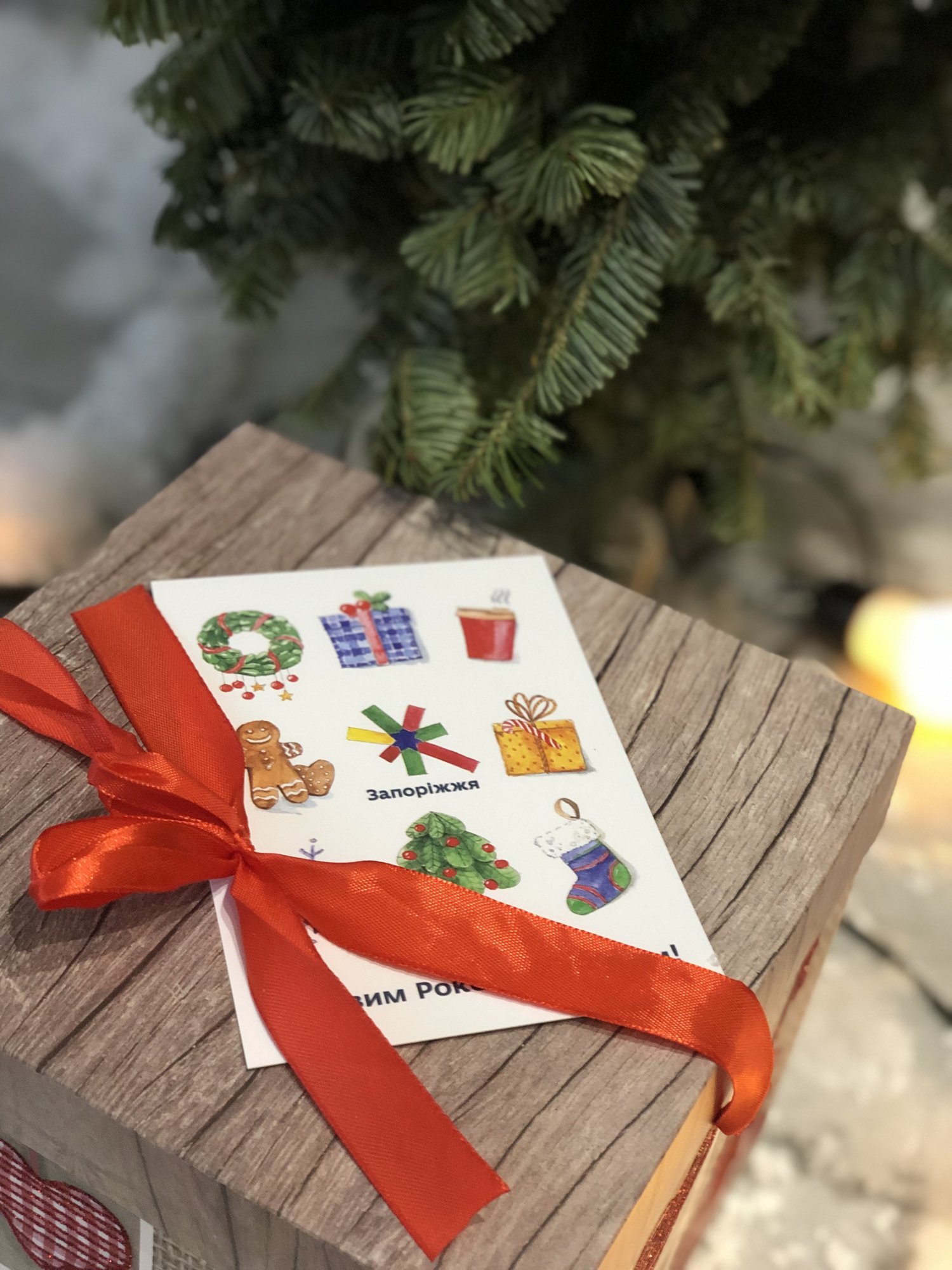 Фотозона, ліхтарики, подарунки: Запорізький ТІЦ запрошує у гості