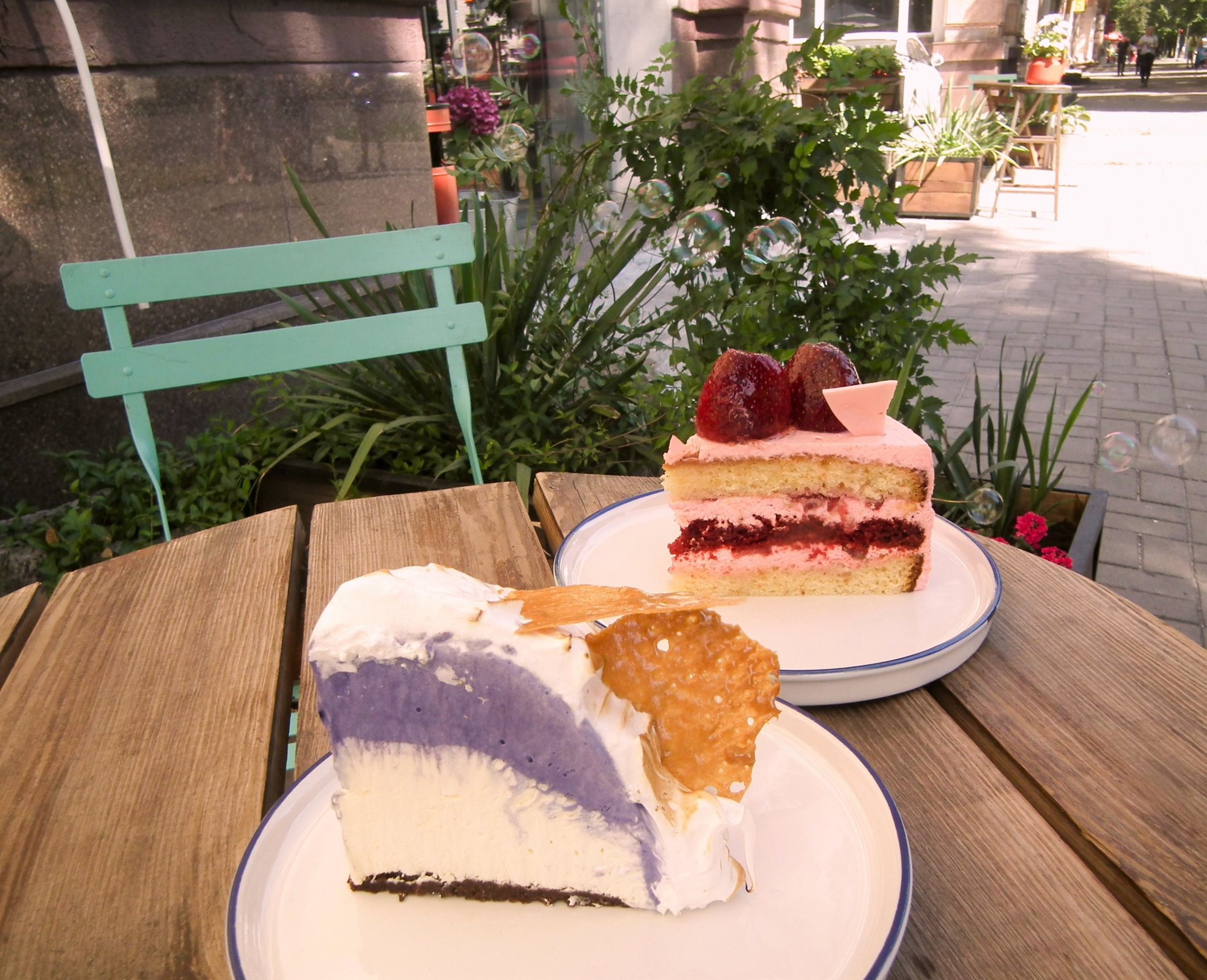 Куштуємо незвичне морозиво Запоріжжя