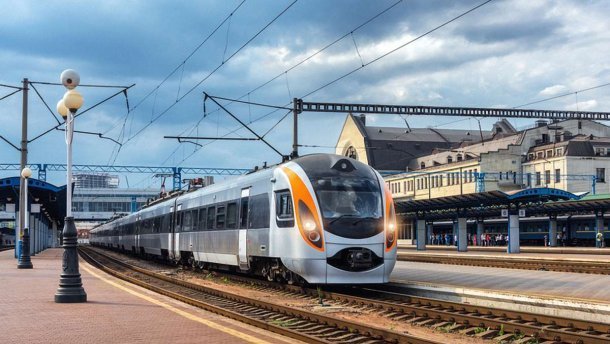 "Укрзалізниця" відкриє продаж квитків за 60 днів до рейсу