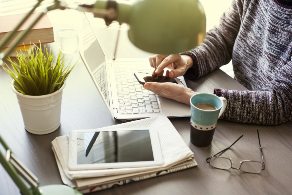 Як забронювати найдешевші авіаквитки