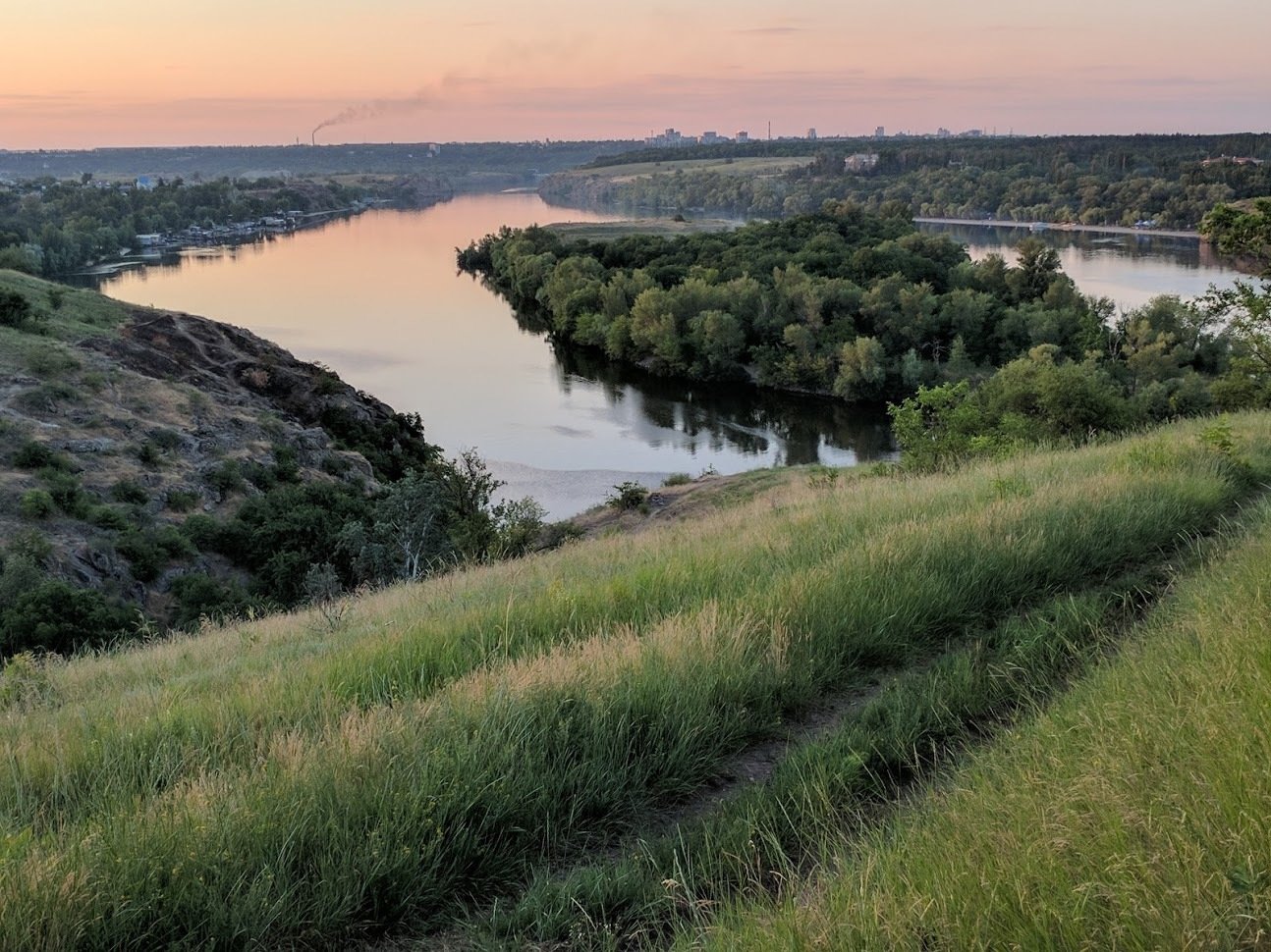 ПОРАДИ МАНДРІВНИКАМ. РЕЧІ, ЯКІ НЕ ВАРТО РОБИТИ ПІД ЧАС ПОДОРОЖІ