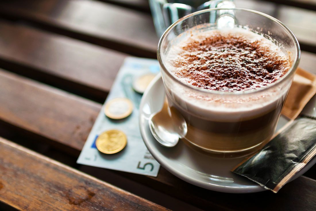 Tip size in different countries of the world