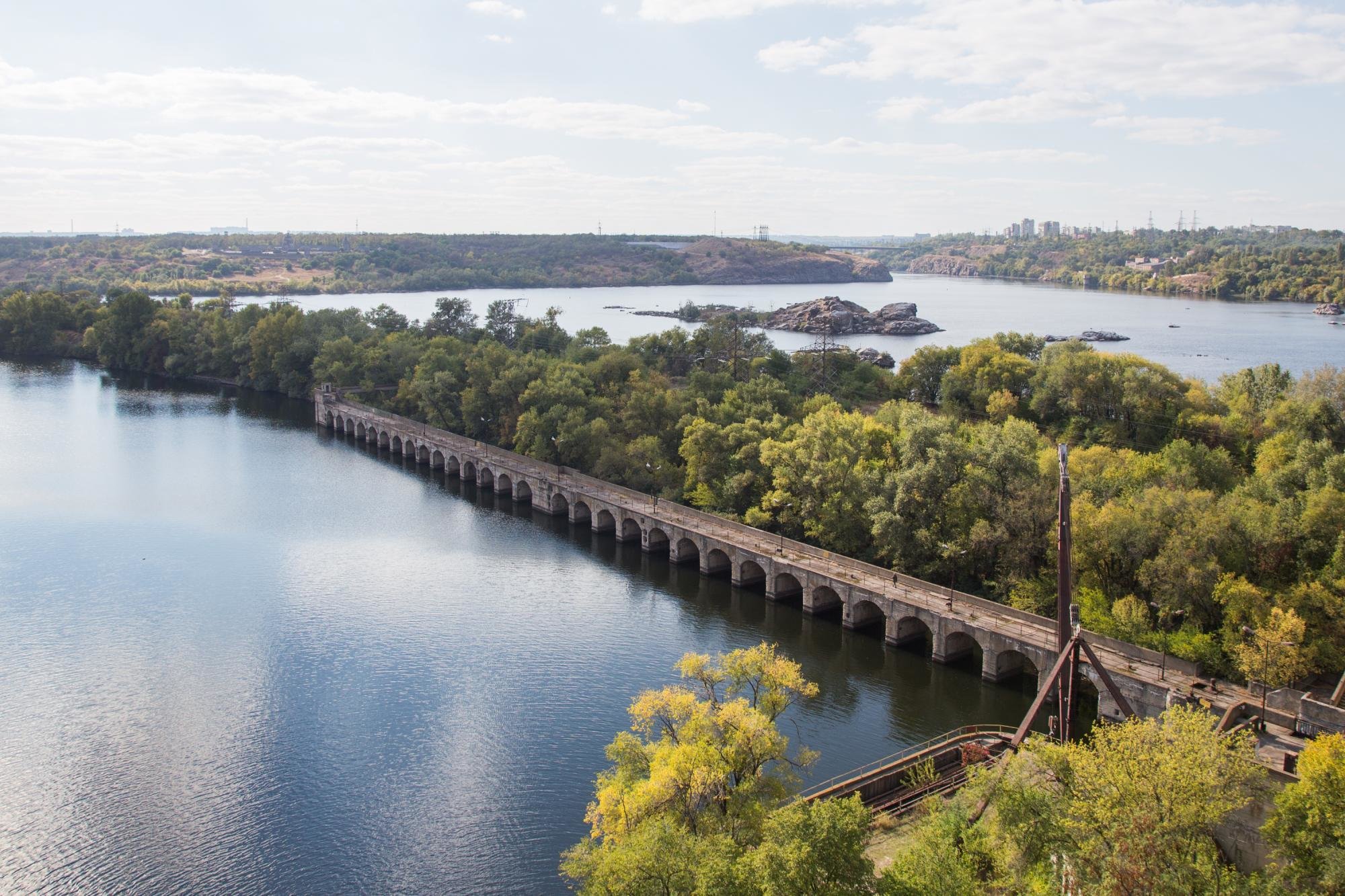 Прогулянка на катері понтоні