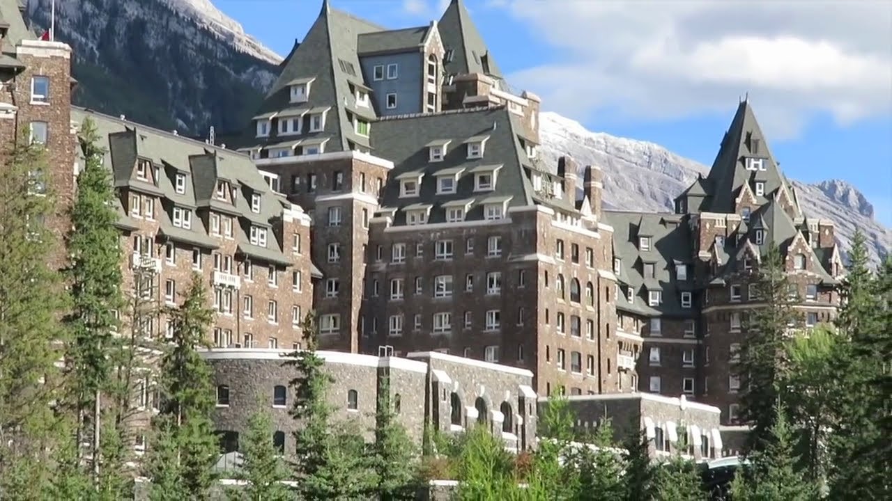 Наймістичніші готелі світу