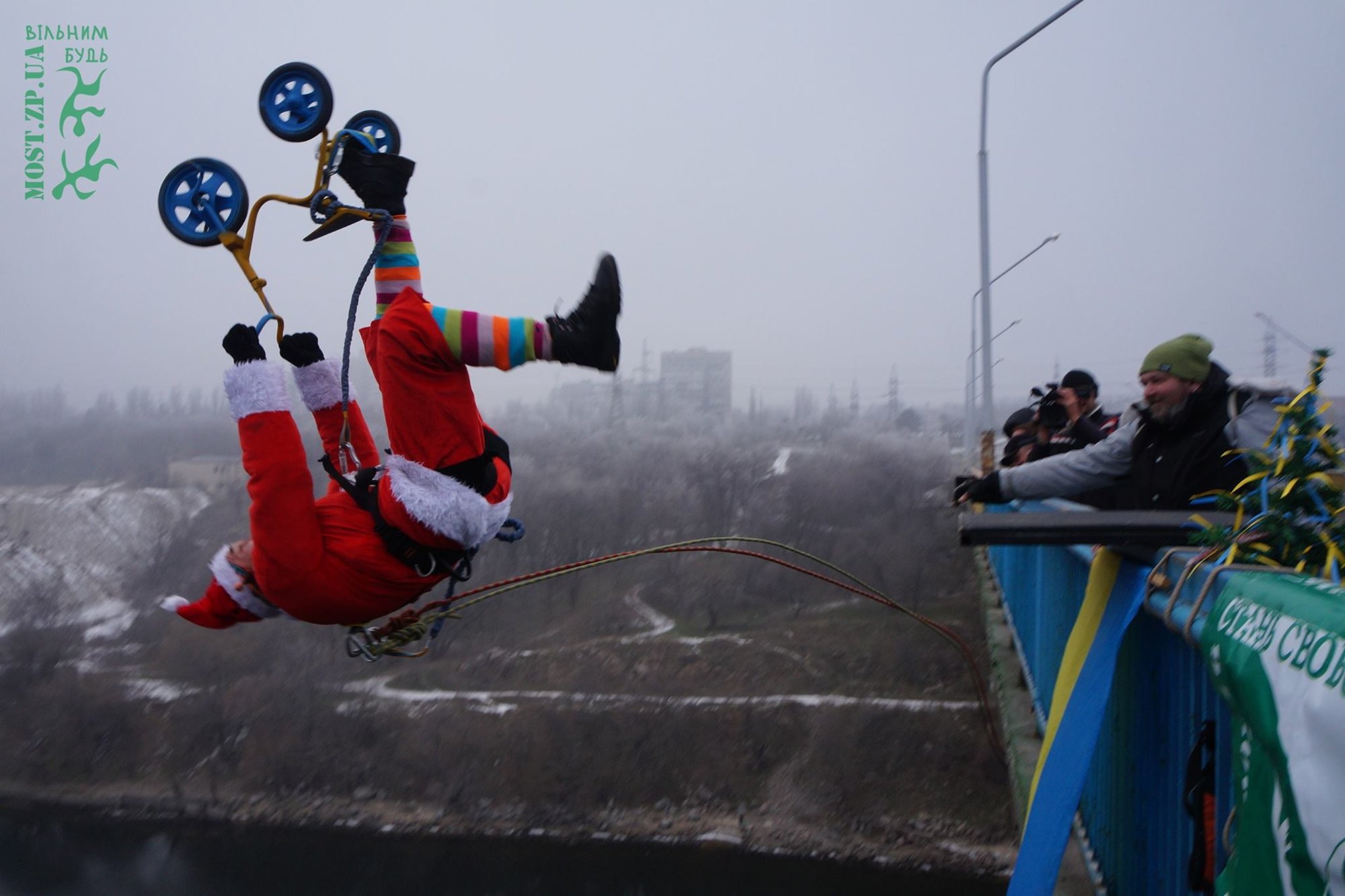 Команда «Залізний міст» організовує неймовірну розвагу на Новий рік!