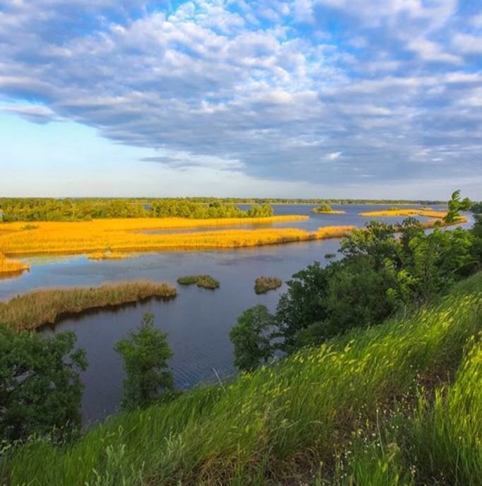 Куди вирушити навесні. Україна