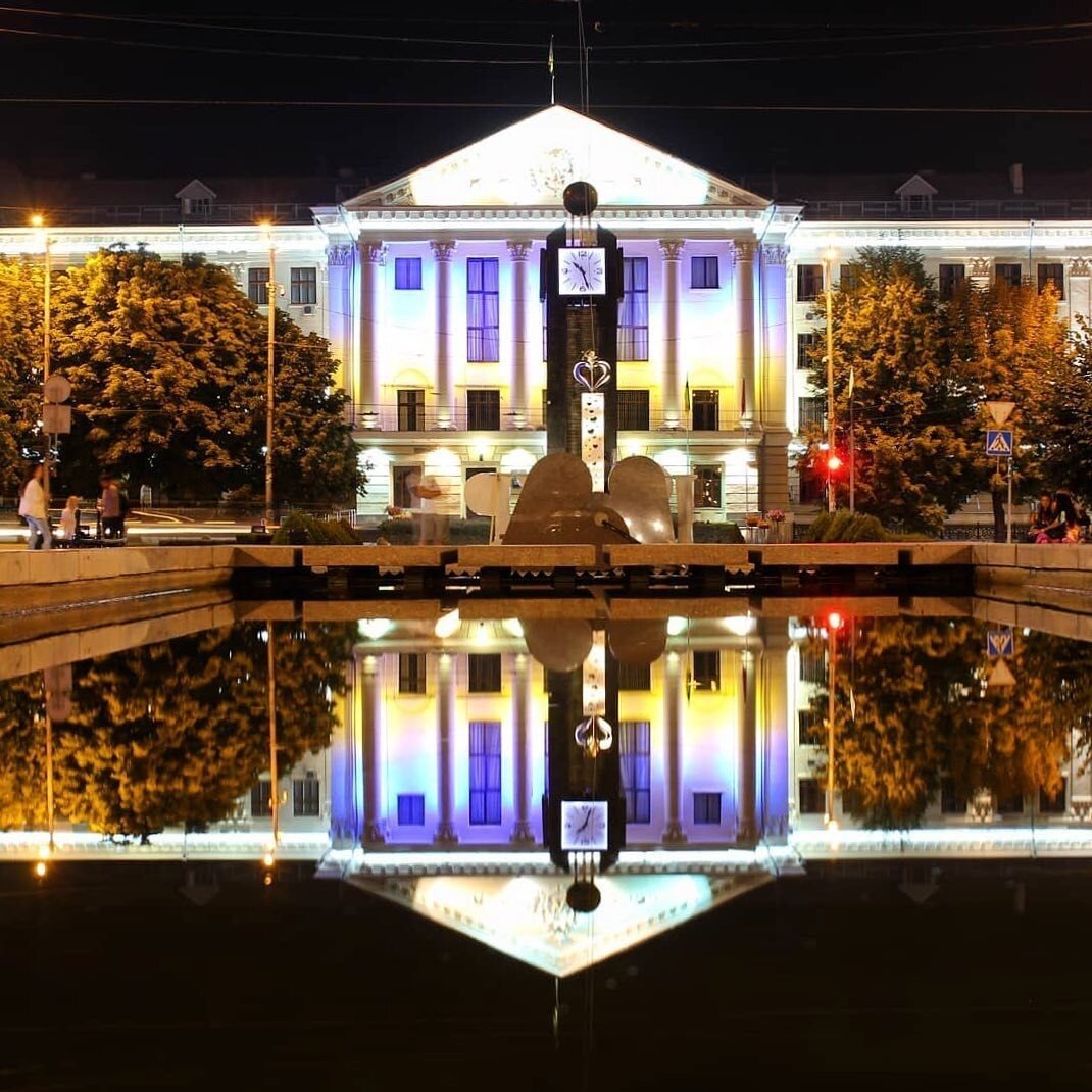 Запоріжжя у віддзеркаленні