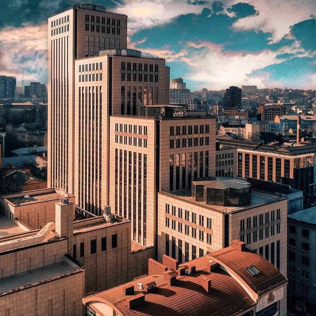 Міста України в одному кадрі