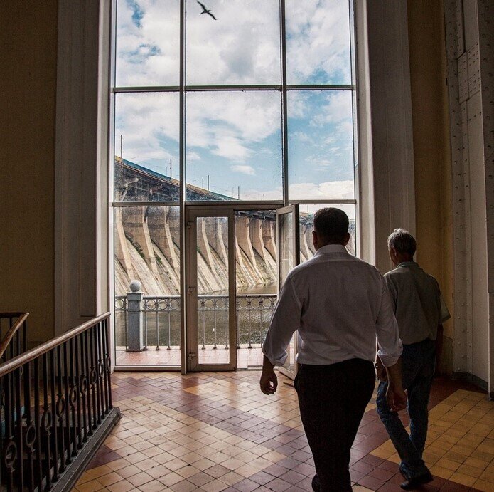 Навіщо машинному залу Дніпрогес величезні  панорамні вікна?