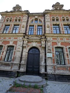 Найстаріша, але діюча школа в місті Запоріжжя - справжня перлина архітектури