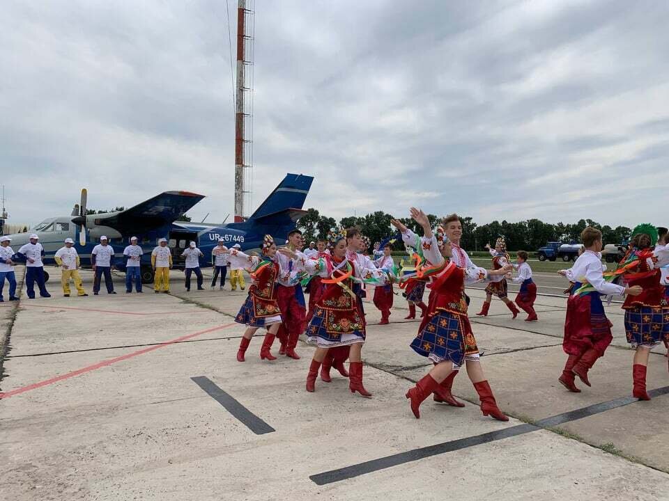 Освідчення в коханні на День народження країни