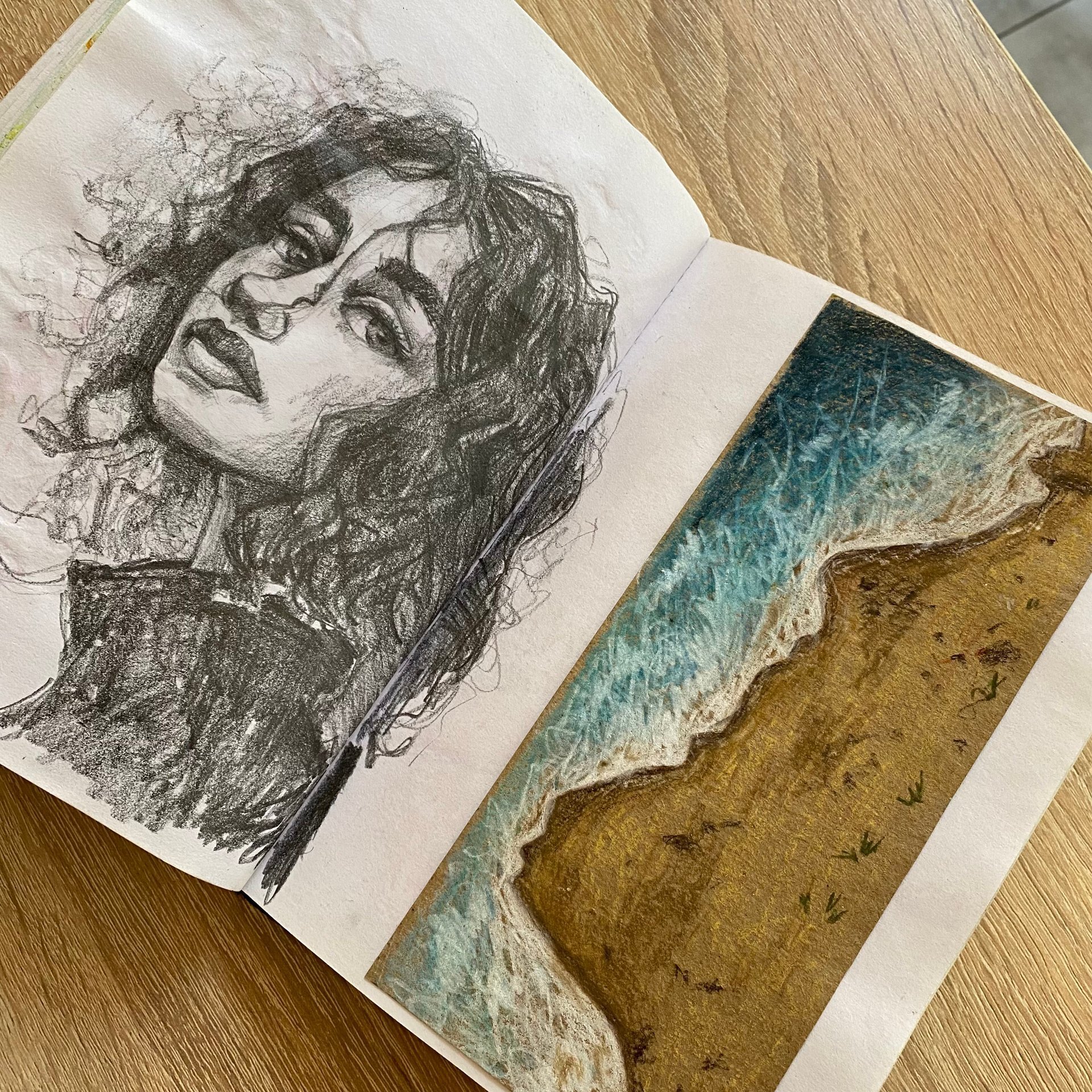 Виставка авторських скетчбуків