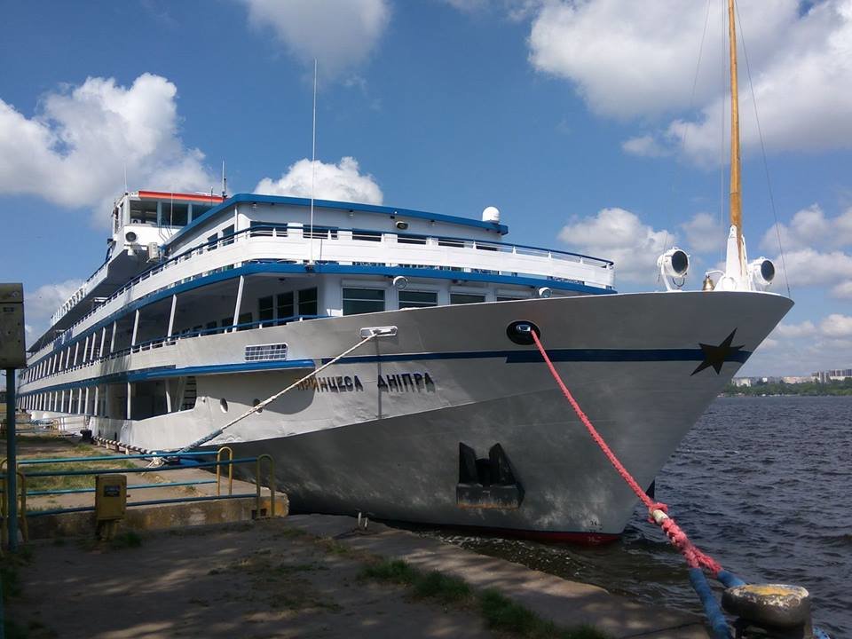 До Запоріжжя прибув лайнер з іноземними туристами