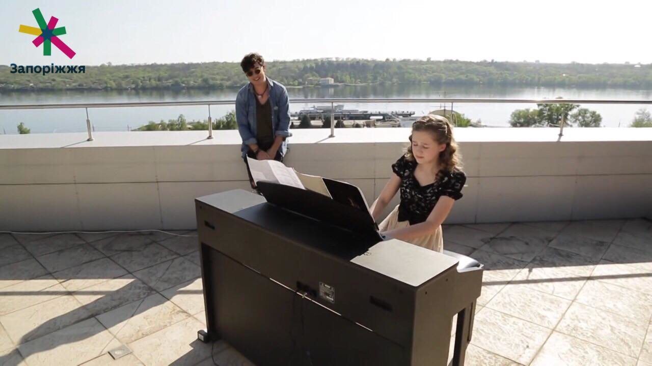 PIANOБой та Зоріна Бірюкова - Все Що Тебе Не Вбиває (Запоріжжя 2018)