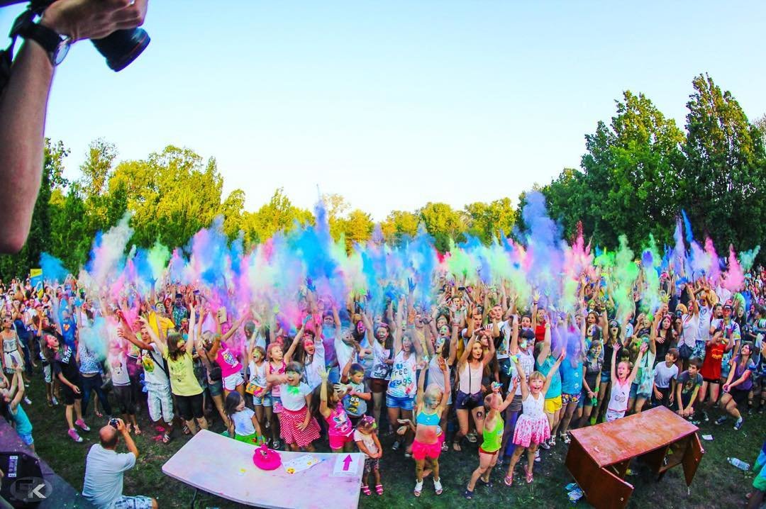 В Запоріжжі розпочалась битва фарбами