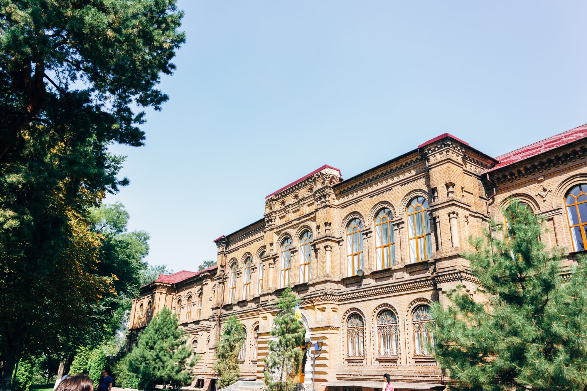 Опубліковані історичні фото будівлі Олександрівської жіночої гімназії у Запоріжжі