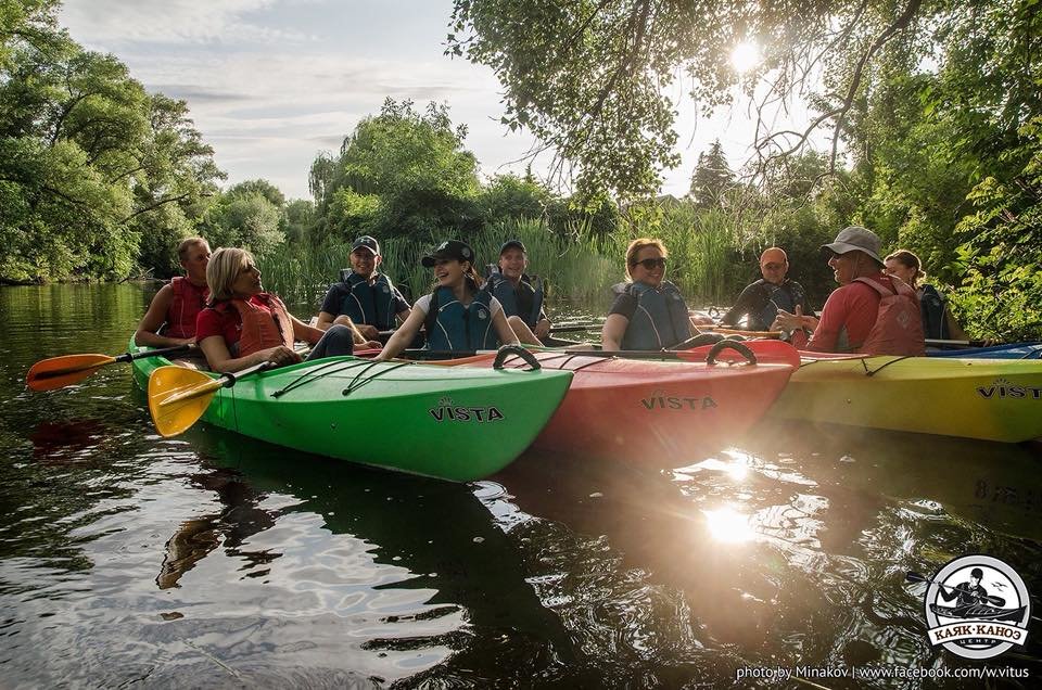 Запоріжців кличуть на вечірнє рандеву на каяках