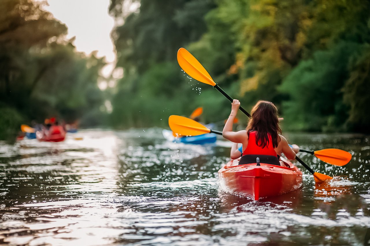 У Запоріжжі проходять прогулянки на воді