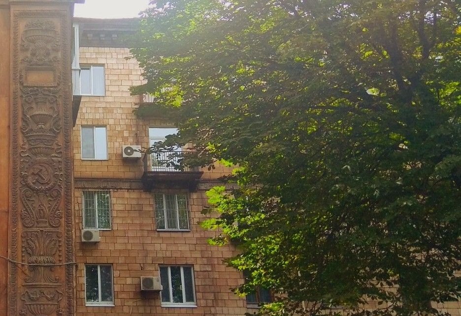 У центрі Запоріжжя є унікальні будинки с витонченими фасадами