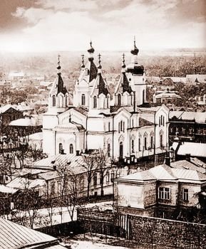 У центрі Запоріжжя з попелу повстав собор