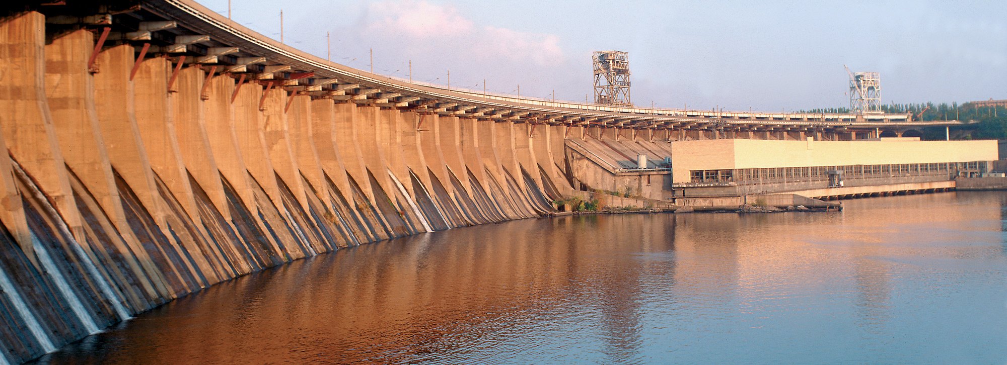 У Запоріжжі знаходиться найстаріша з ГЕС, побудованих на Дніпрі