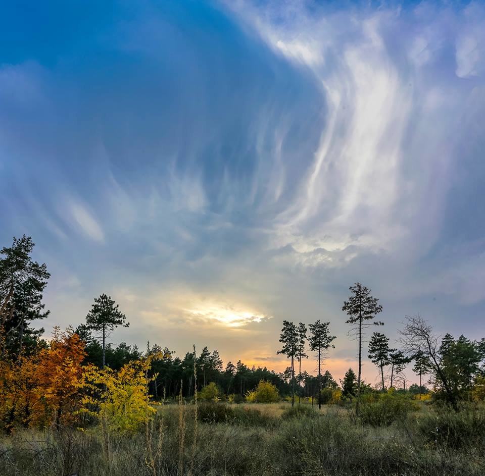 Фото: небо над Запоріжжям