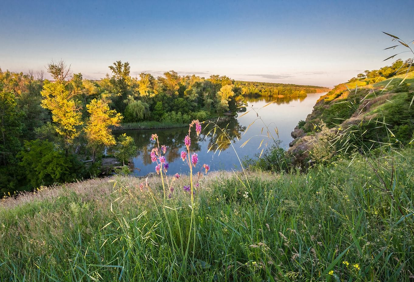 Фото: Старий Дніпро у Запоріжжі
