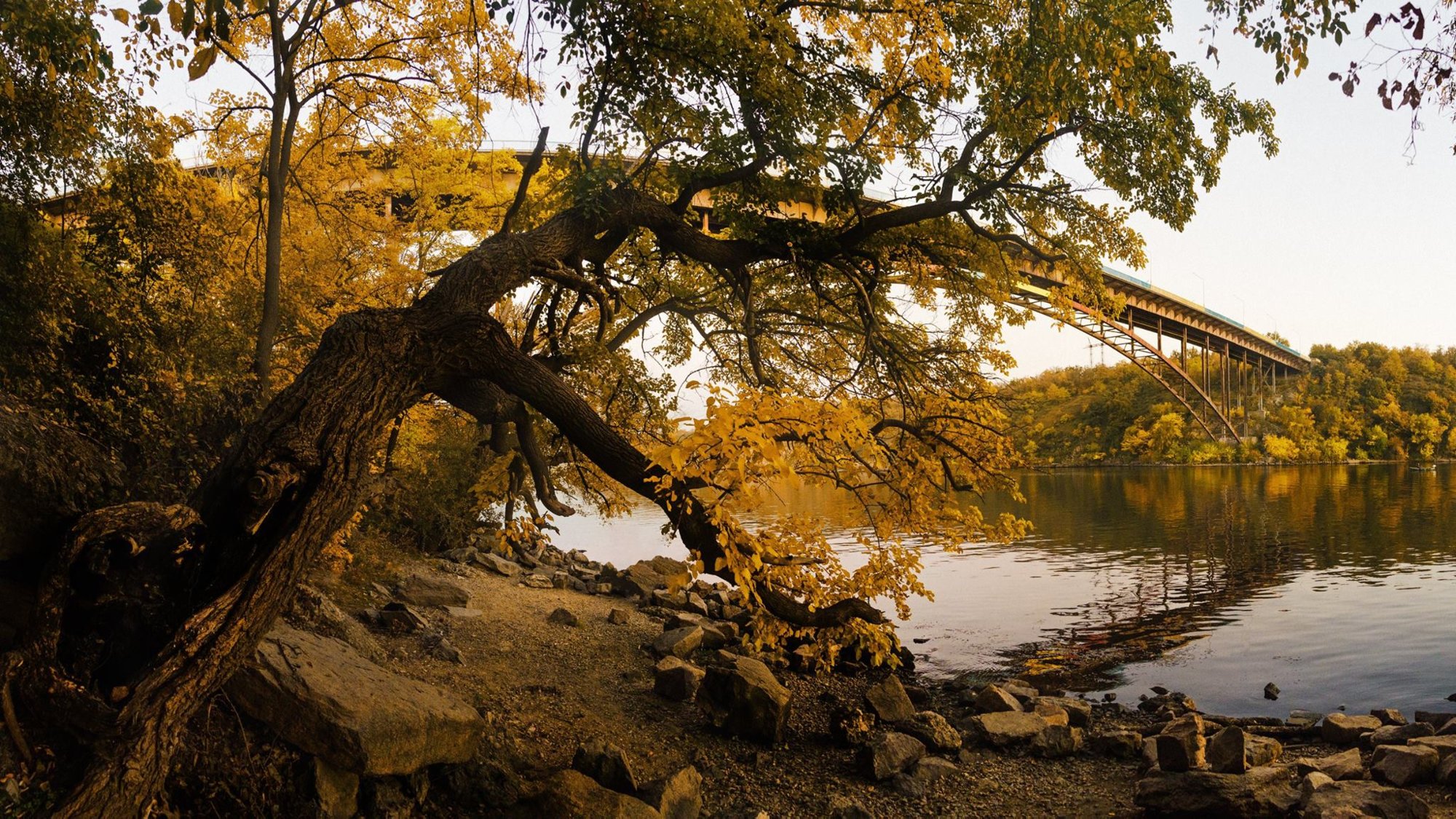Фото: осіння Хортиця в об’єктиві запорізького фотографа