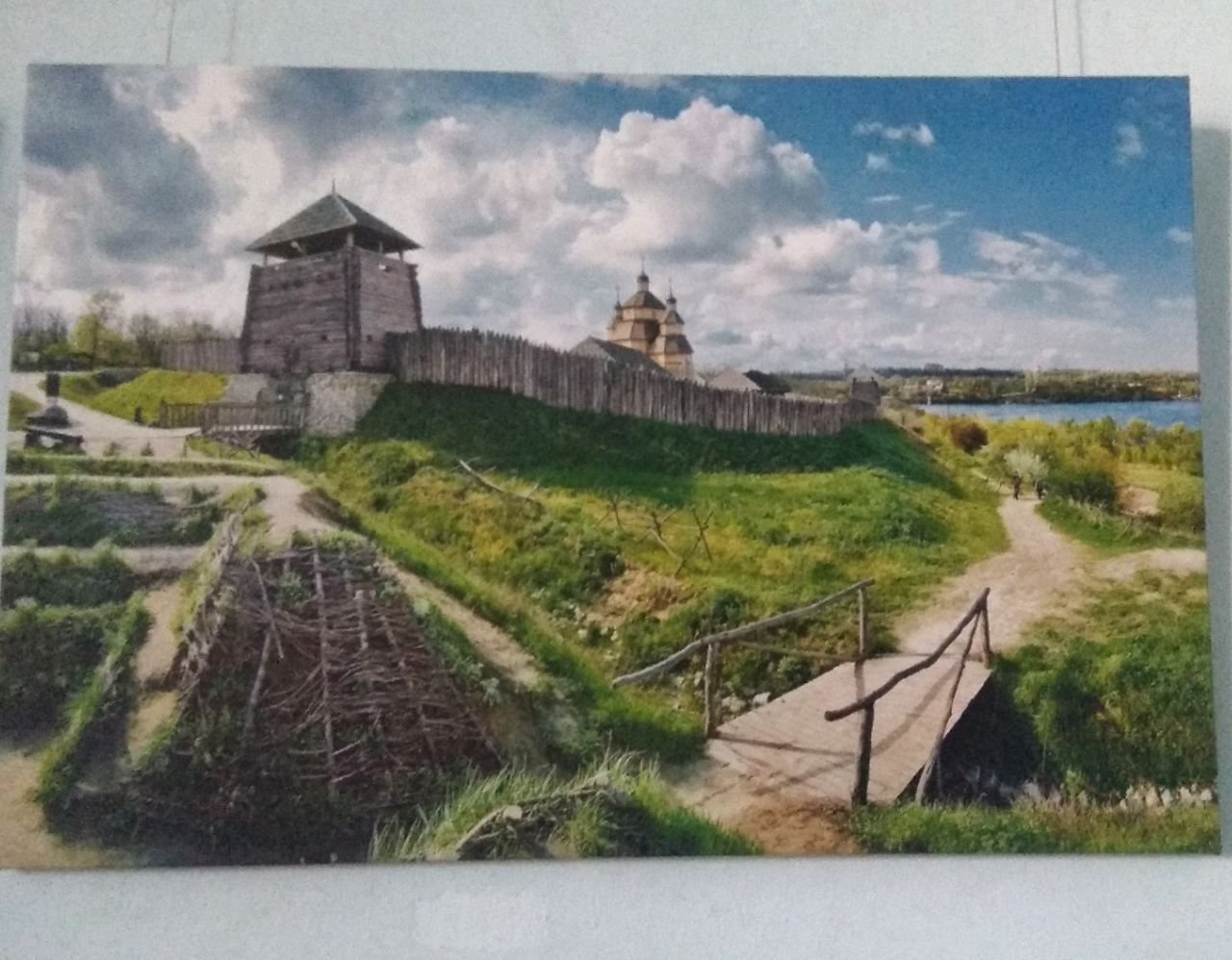 Фото: як виглядає фотовиставка «70 Жовтнів» у Запоріжжі