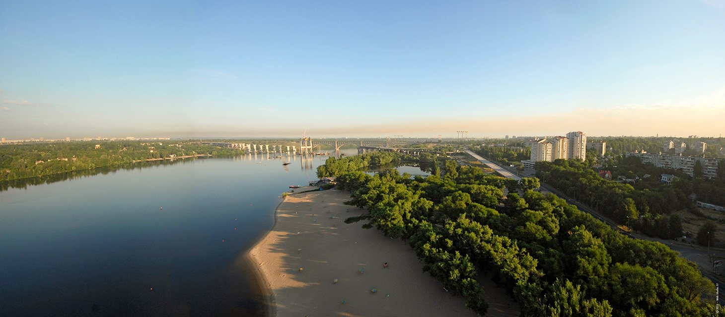 Меблі, акварель, відверто про чоловіків: чим зацікавить четвер у Запоріжжі