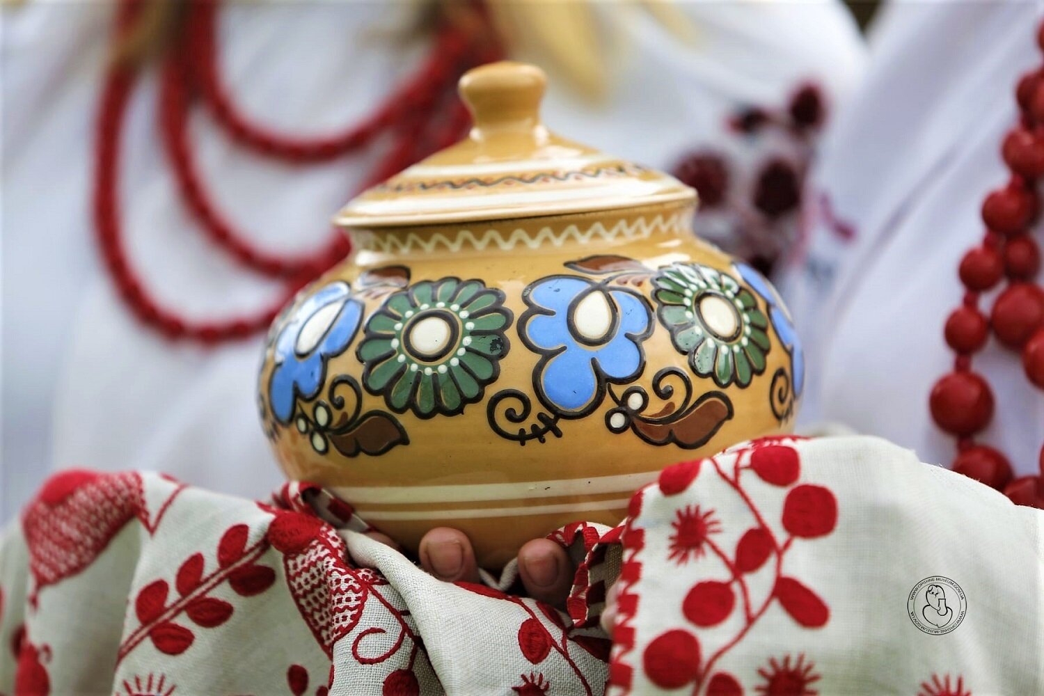 Не святі горшки ліплять – керамічні традиції українців