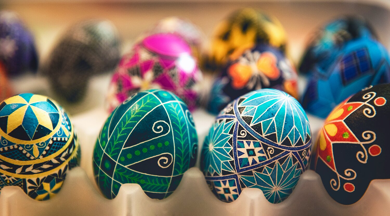 Великодня спадщина України: писанкарство та традиційні гуляння