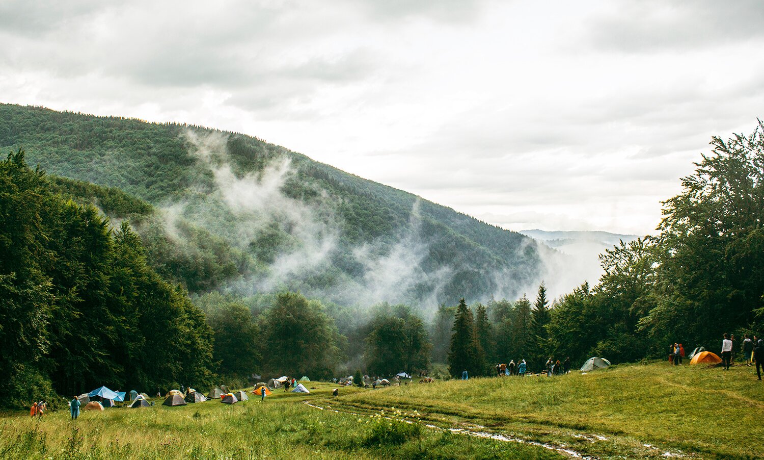 Яскравим канікулам для дітей бути! ТОП-6 літніх таборів у Карпатах