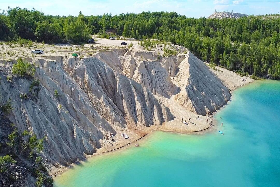 Пірнаємо в літо: топ ідей для відпочинку біля води в Україні