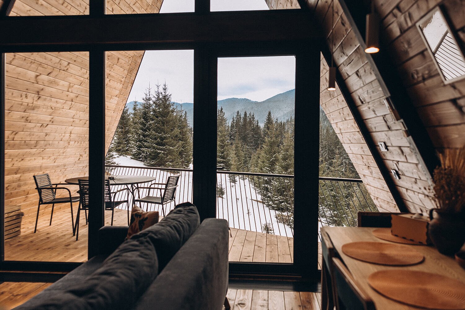 УЛІС.Ворохта — твоя особлива схованка в Карпатах!