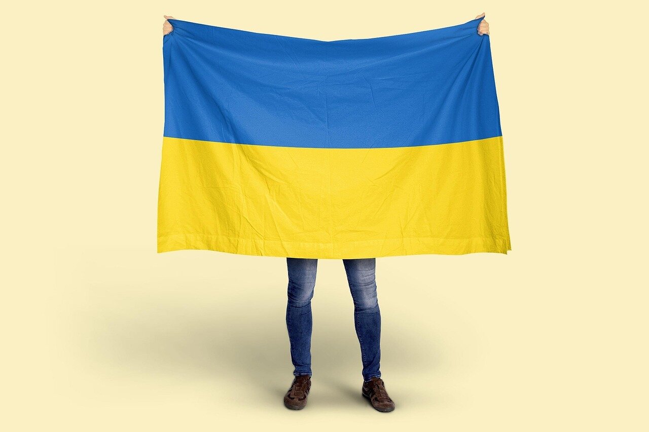 Safer Browsing Abroad: Protect Data Exploring Ukraine