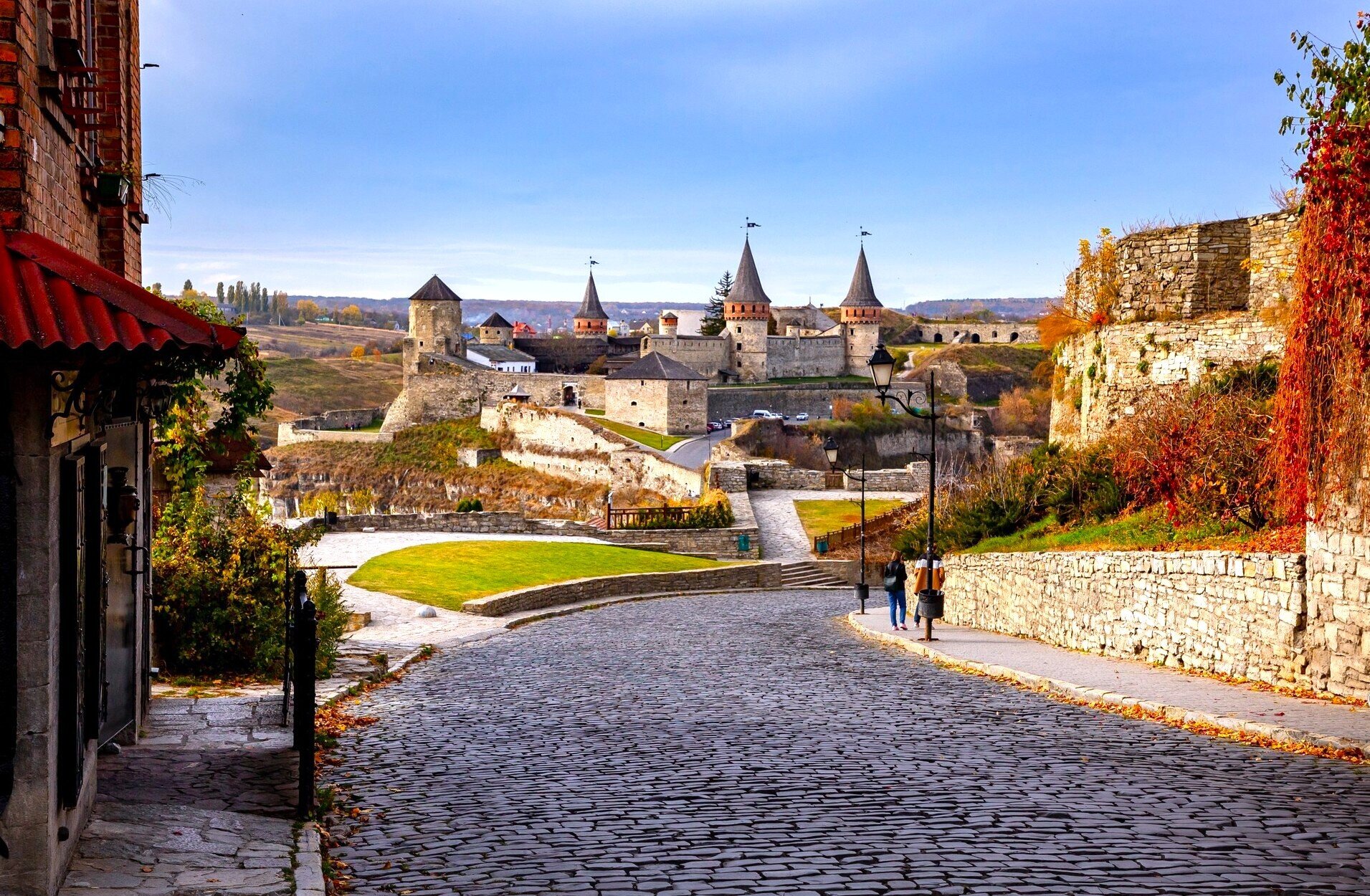 Where to Go in Autumn: A Selection of Destinations in the Carpathians and Podillia