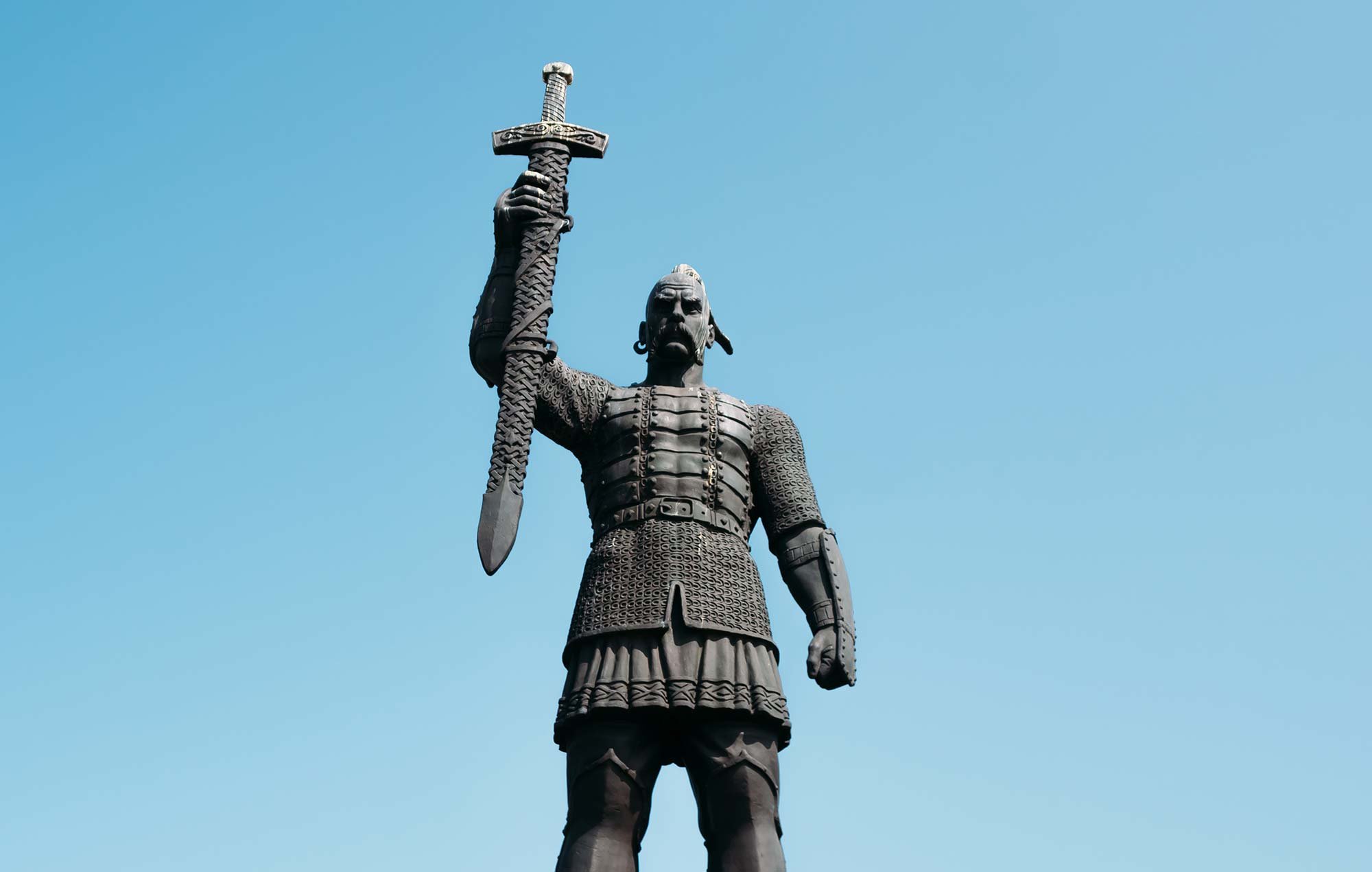 Пам'ятник Святославу Хороброму