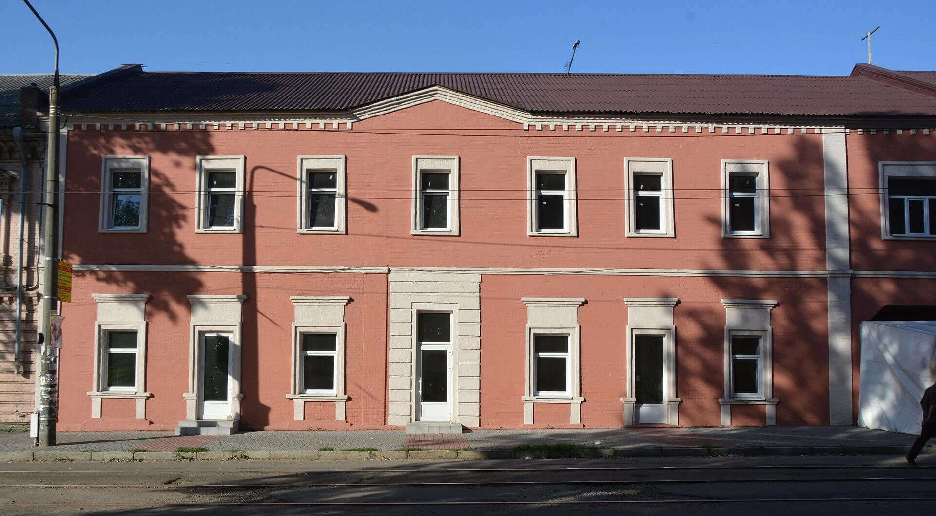 Колишній готель «Росія»