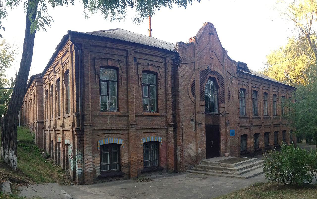 Колишній менонітський педагогічний коледж