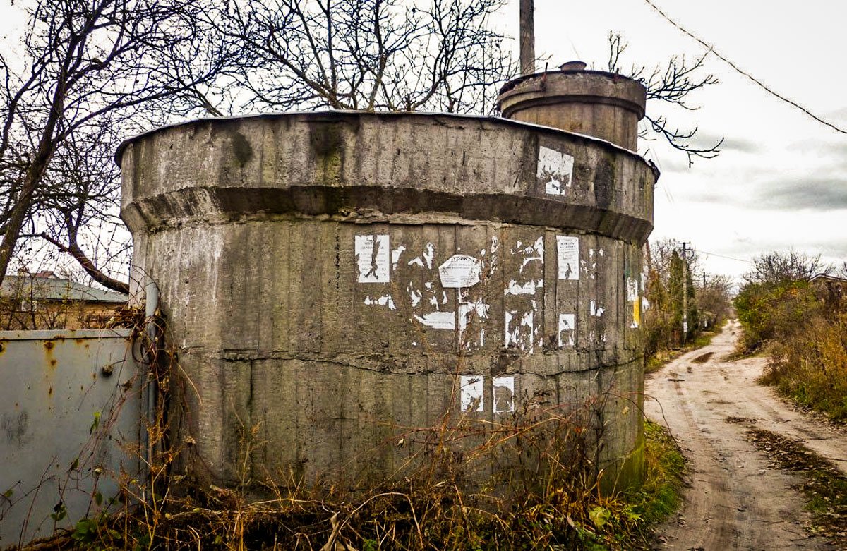 The remains of the Stalinist Tonel under the Dnieper: a caisson in Osokorky