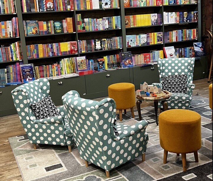 Книгарня-кав’ярня Readeat