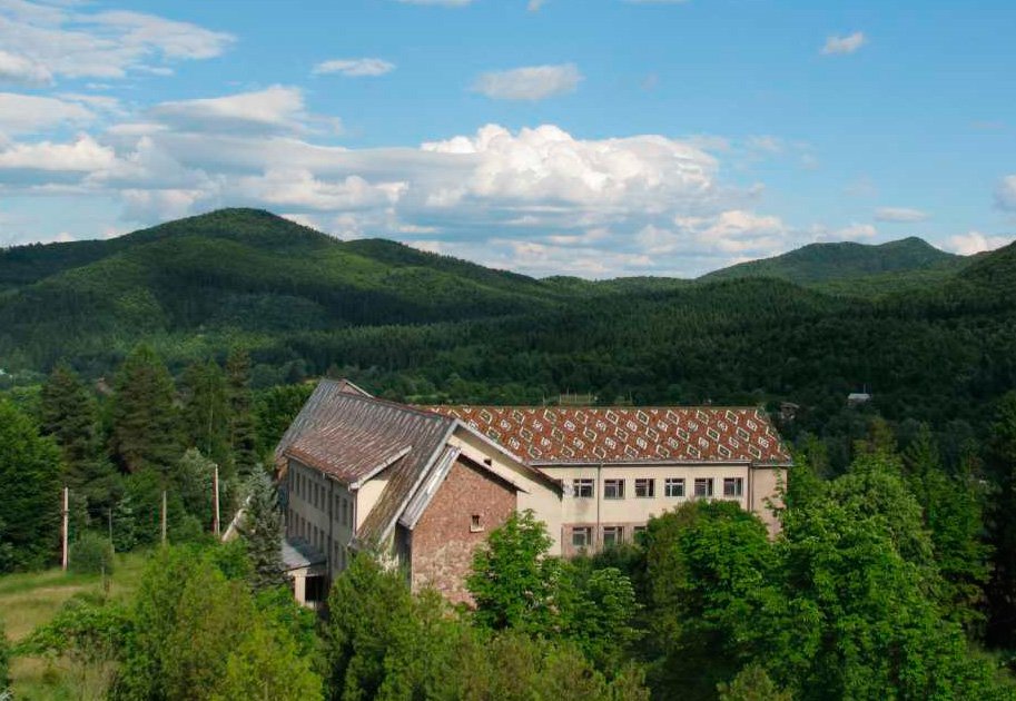 Sanatorium "Sheshory"