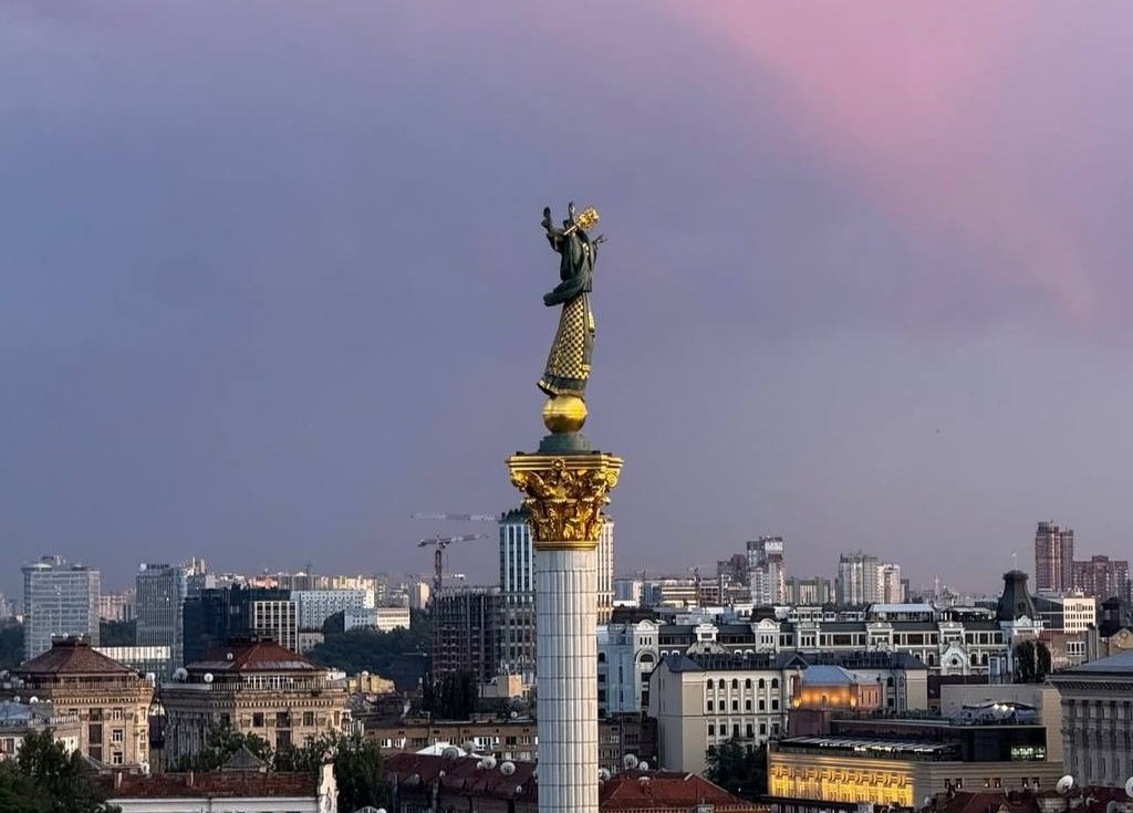 У Києві до Дня Конституції проведуть безоплатні екскурсії, де відвідувачі зможуть дізнатися більше маловідомих фактів з історії Основного Закону України