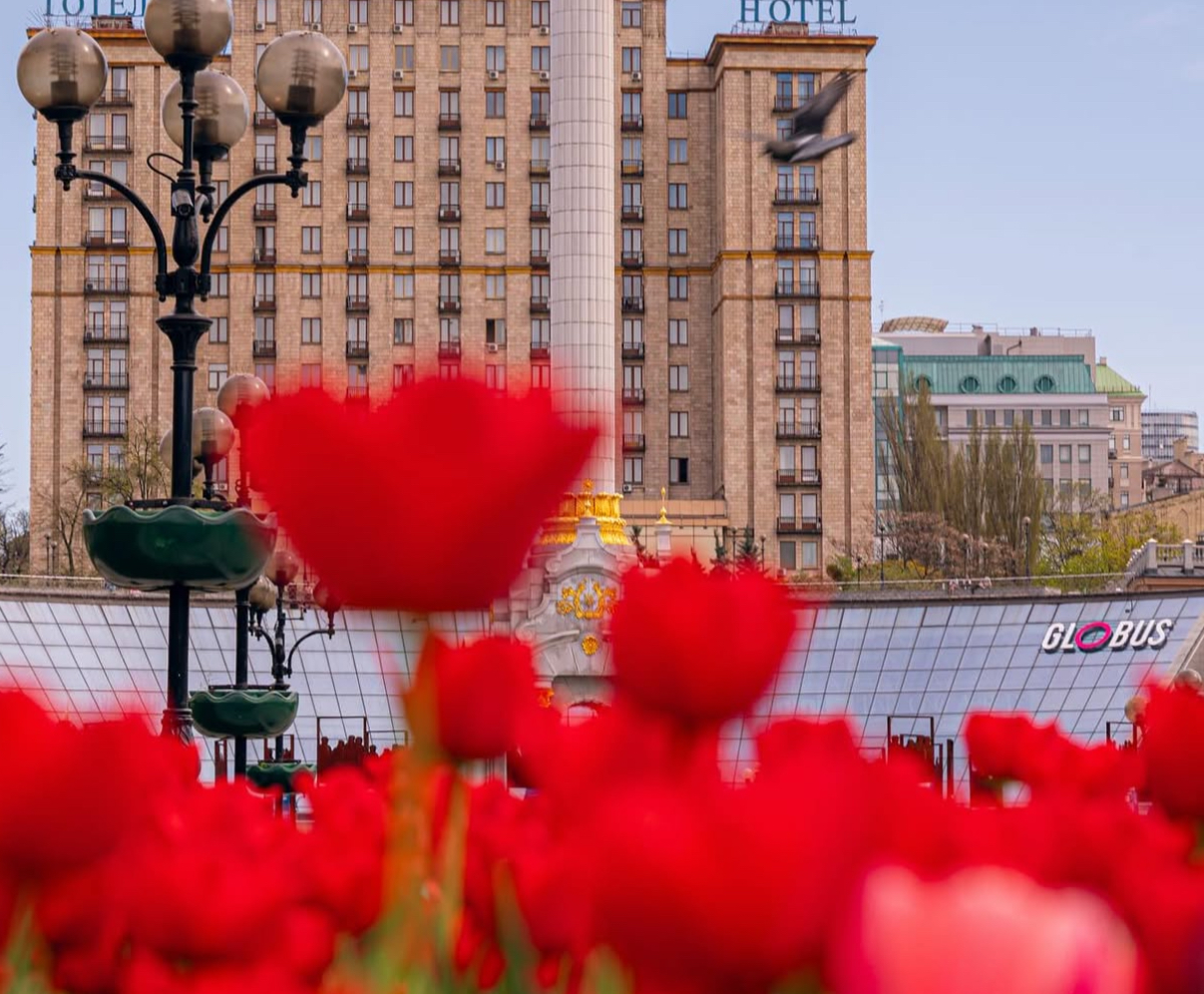 До Дня Незалежності та Дня Державного Прапора у Києві проведуть безоплатні екскурсії, де учасники дізнаються ще більше історичних фактів про становлення незалежної України