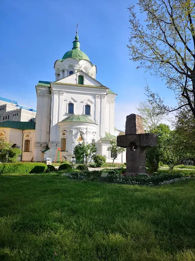 Церква Миколи Набережного