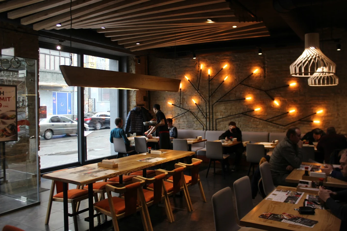 «Menya Musashi» на Подолі