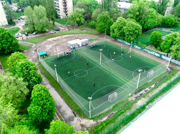 Футбольний центр «Меридіан»